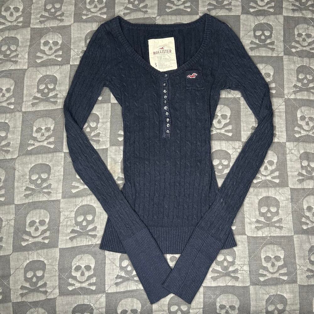 Hollister henley top